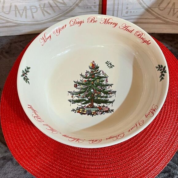 Spode Christmas Tree Annual Serving Bowl 2017 NWT - Picture 2 of 12